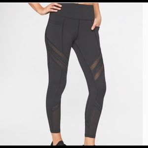 Athleta All In Mesh 7/8 Tight Leggings Small